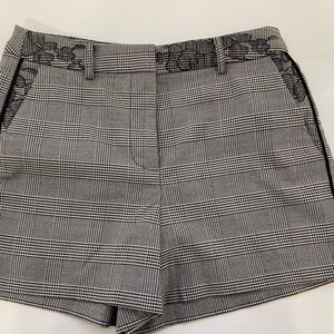 Ikks woman’s shorts